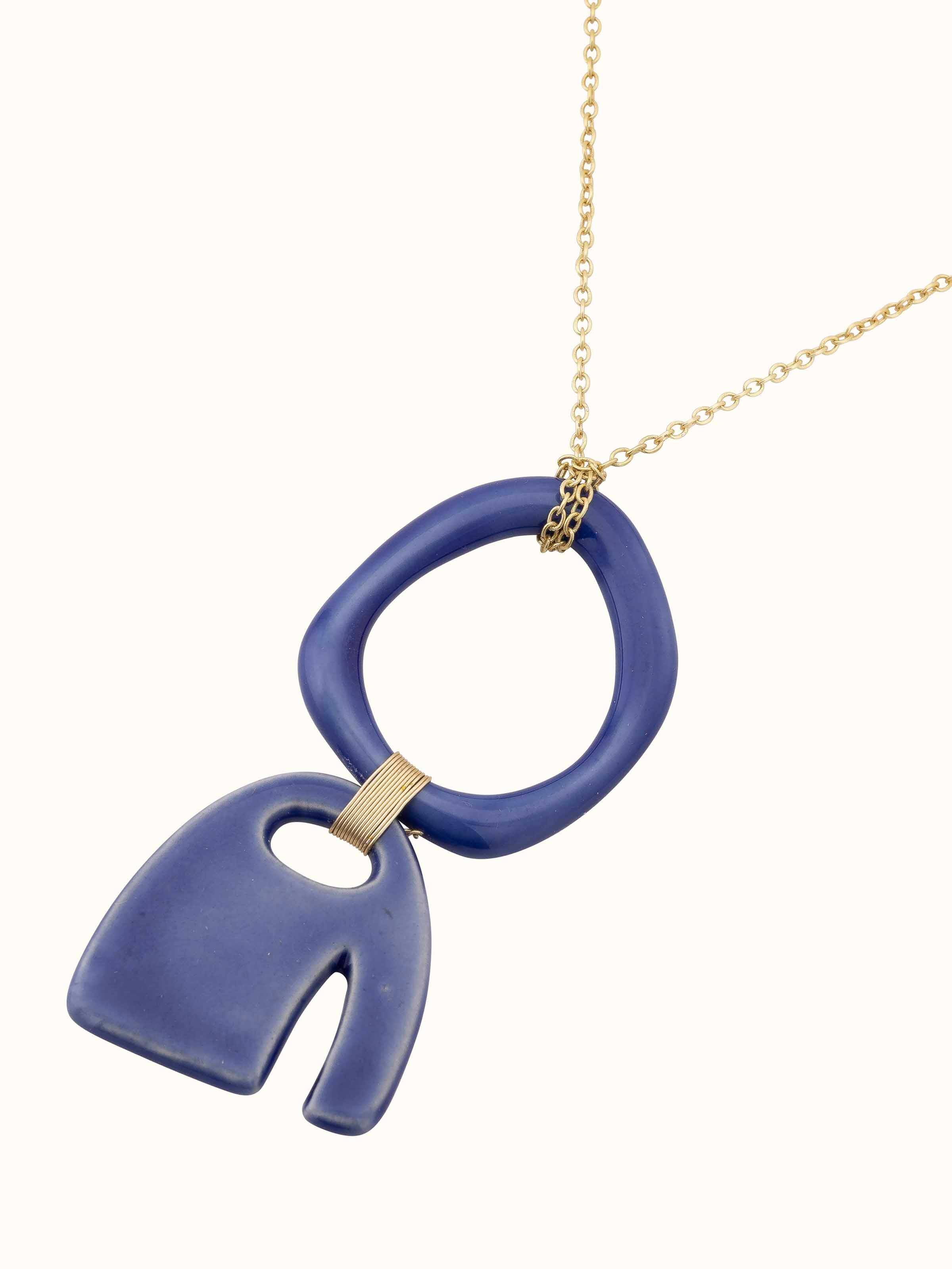 Alternative view showcasing the necklace's overall style and elegance