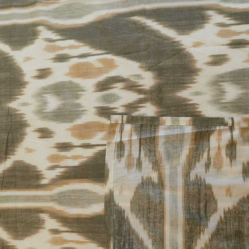 Cream & Green Color Floral 400 TC Cotton Flat Super King Bed Size Bedsheet With 2 Pilllow Covers  Threads