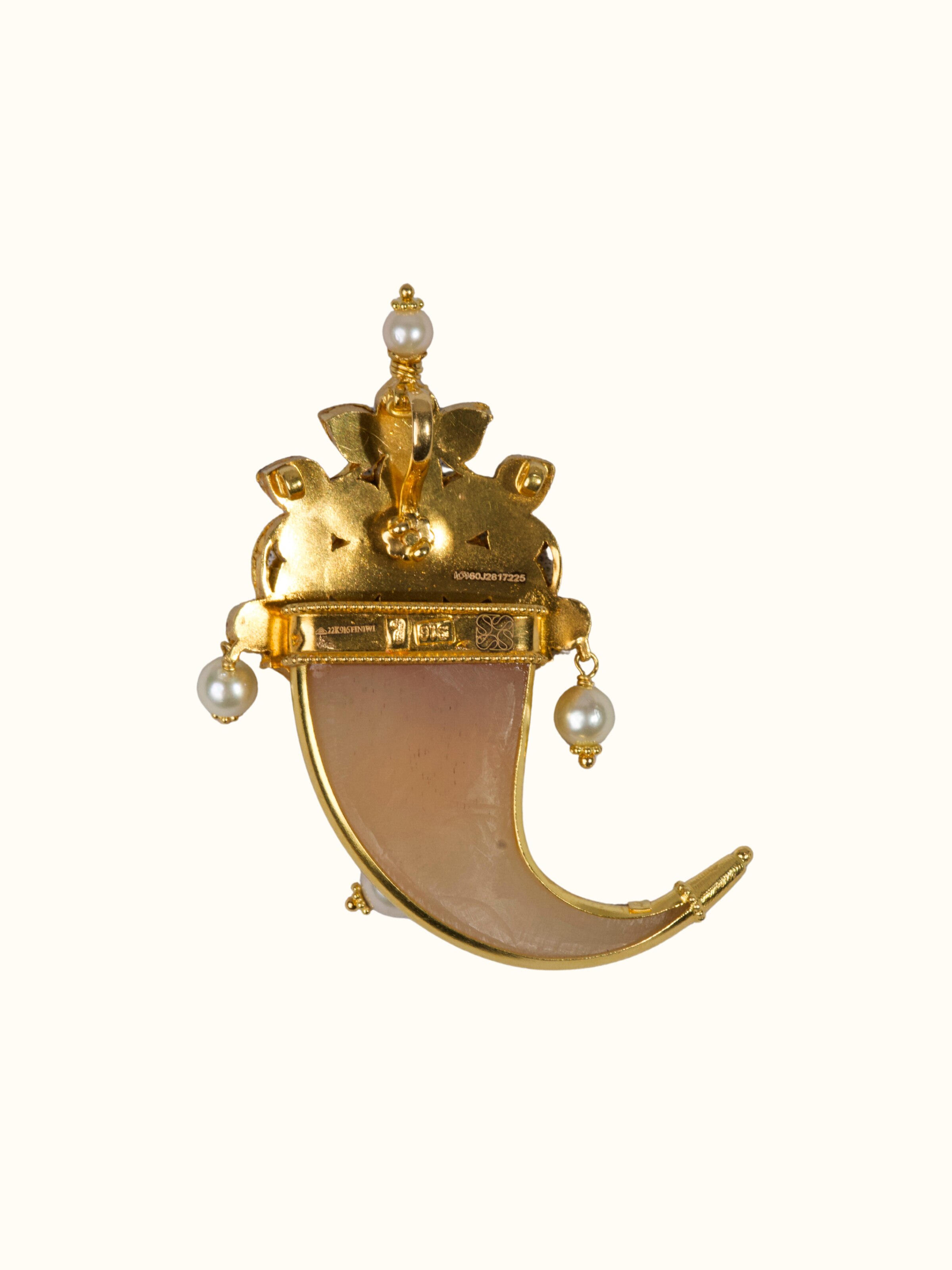 Jadau 22 Karat Gold Pendant