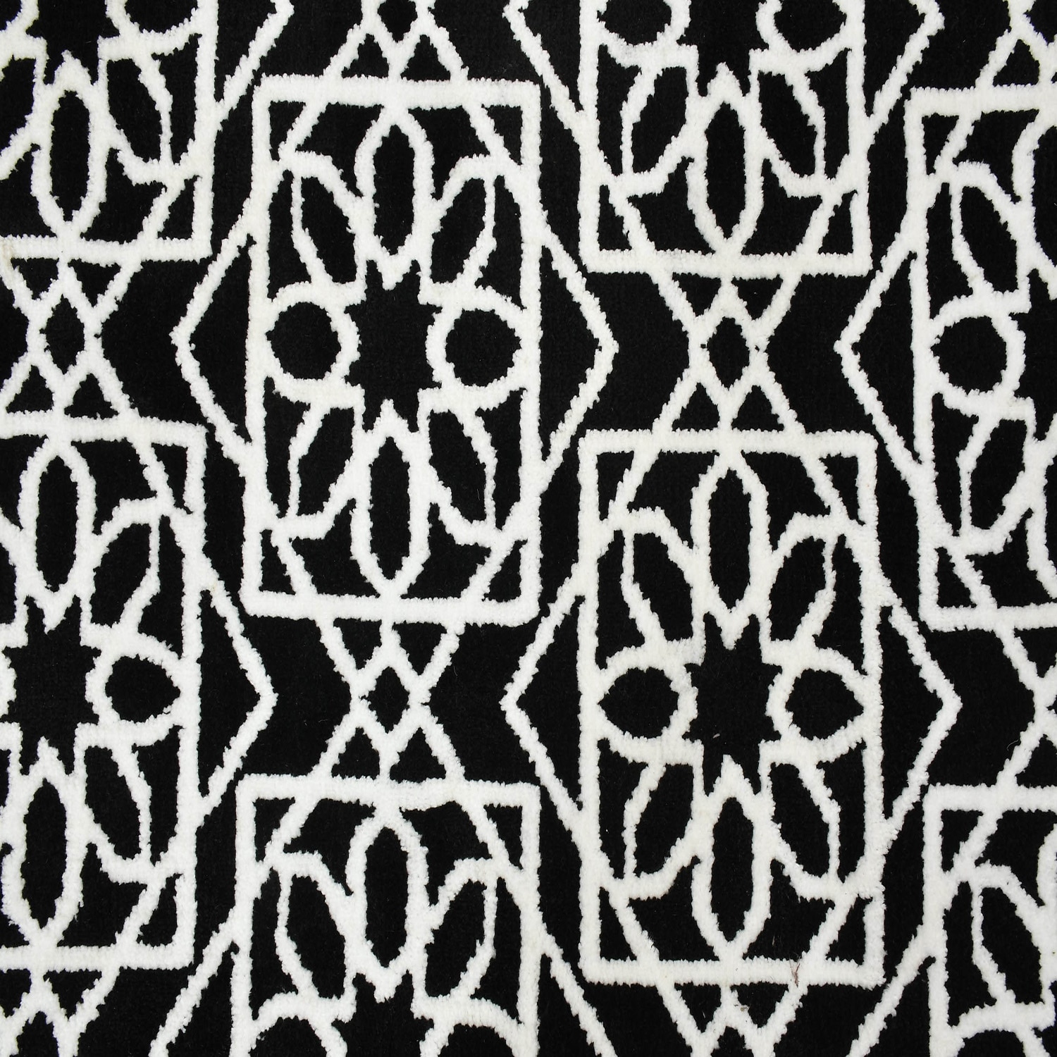 Multicolor Geometric Machine Made Polyester 5 X 7 Feet Carpet