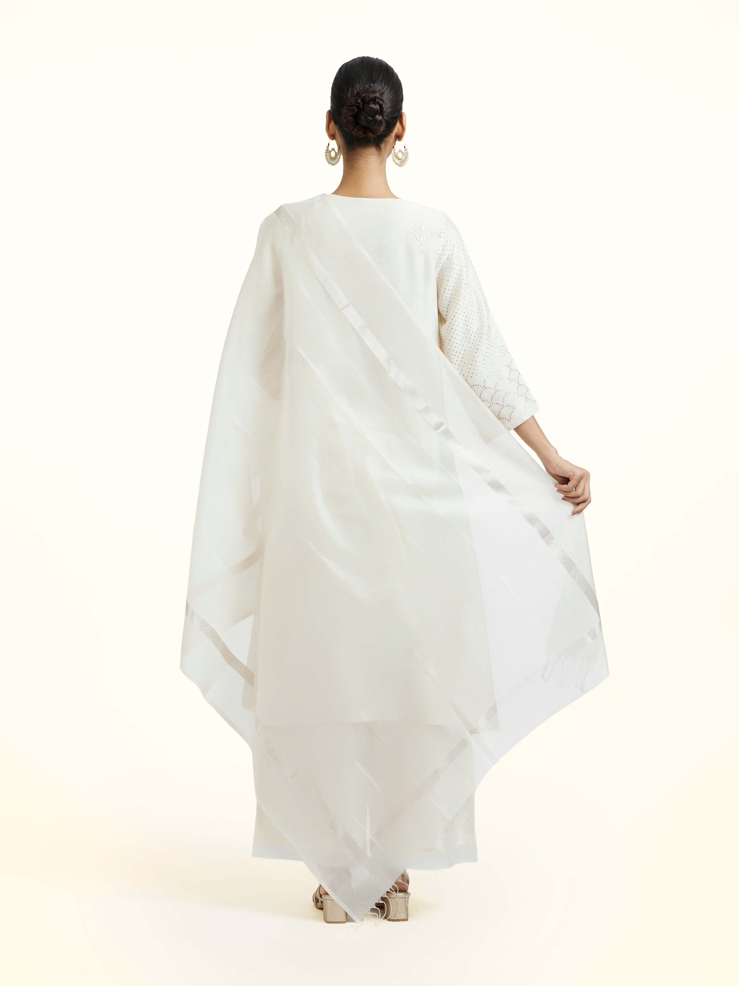 Off-white Cotton Silk Handloom Zari Dupatta