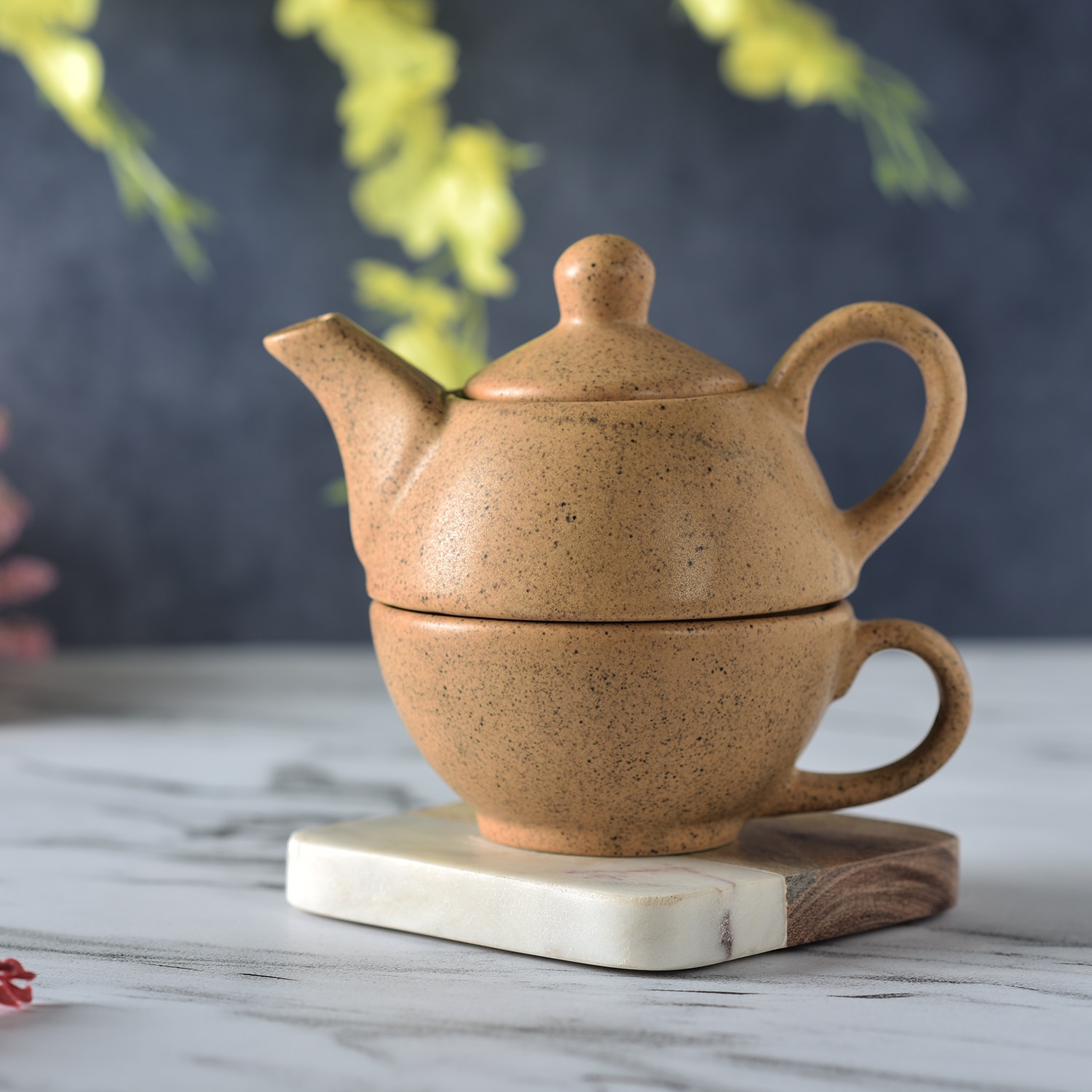 Kanso Pour Yellow Modern Ceramic Pouring Set - Simply Soho