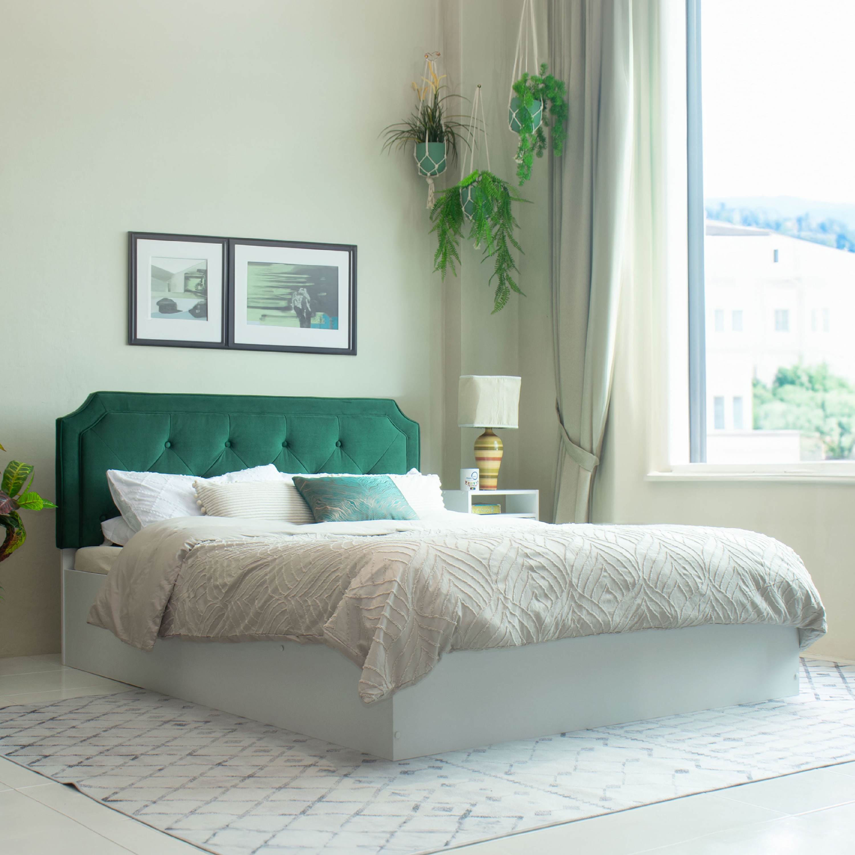 Citta Bed With Premium Leatherette Fabric And Hydraulic Storage - Queen Bed