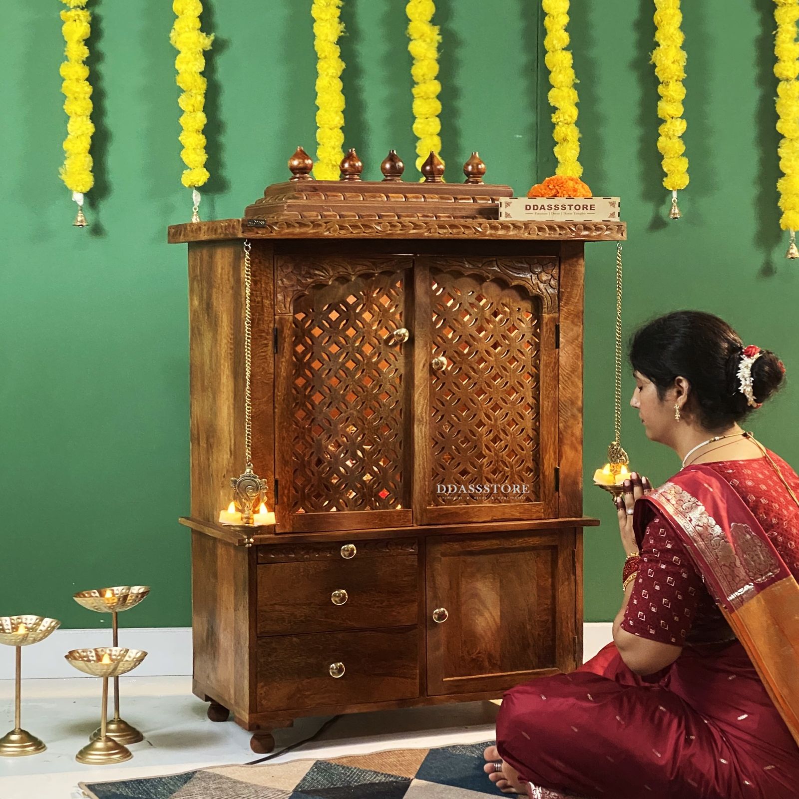 D'Dass Honey Finish Solid Sheesham Wooden Temple For Pooja