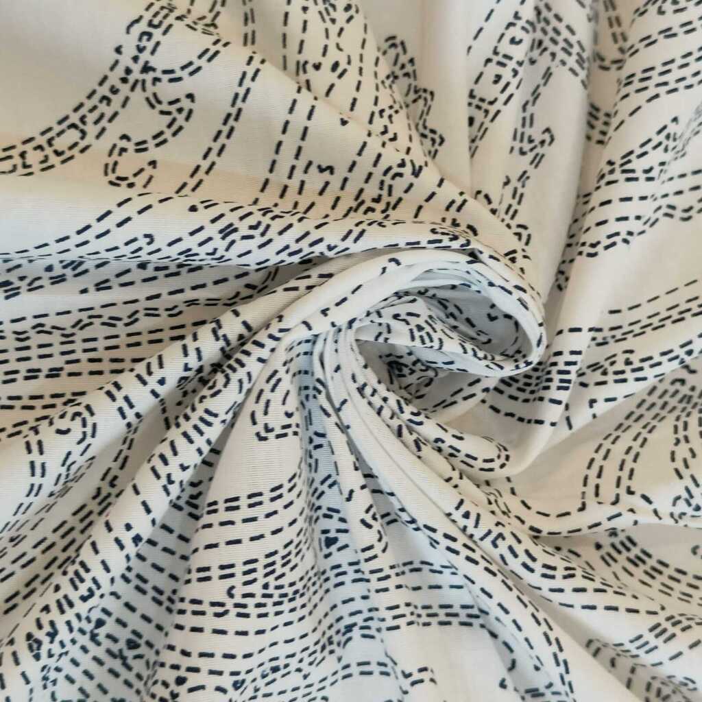 White Color Floral 400 TC Cotton Flat Super King Bed Size Bedsheet With 2 Pilllow Covers  Threads