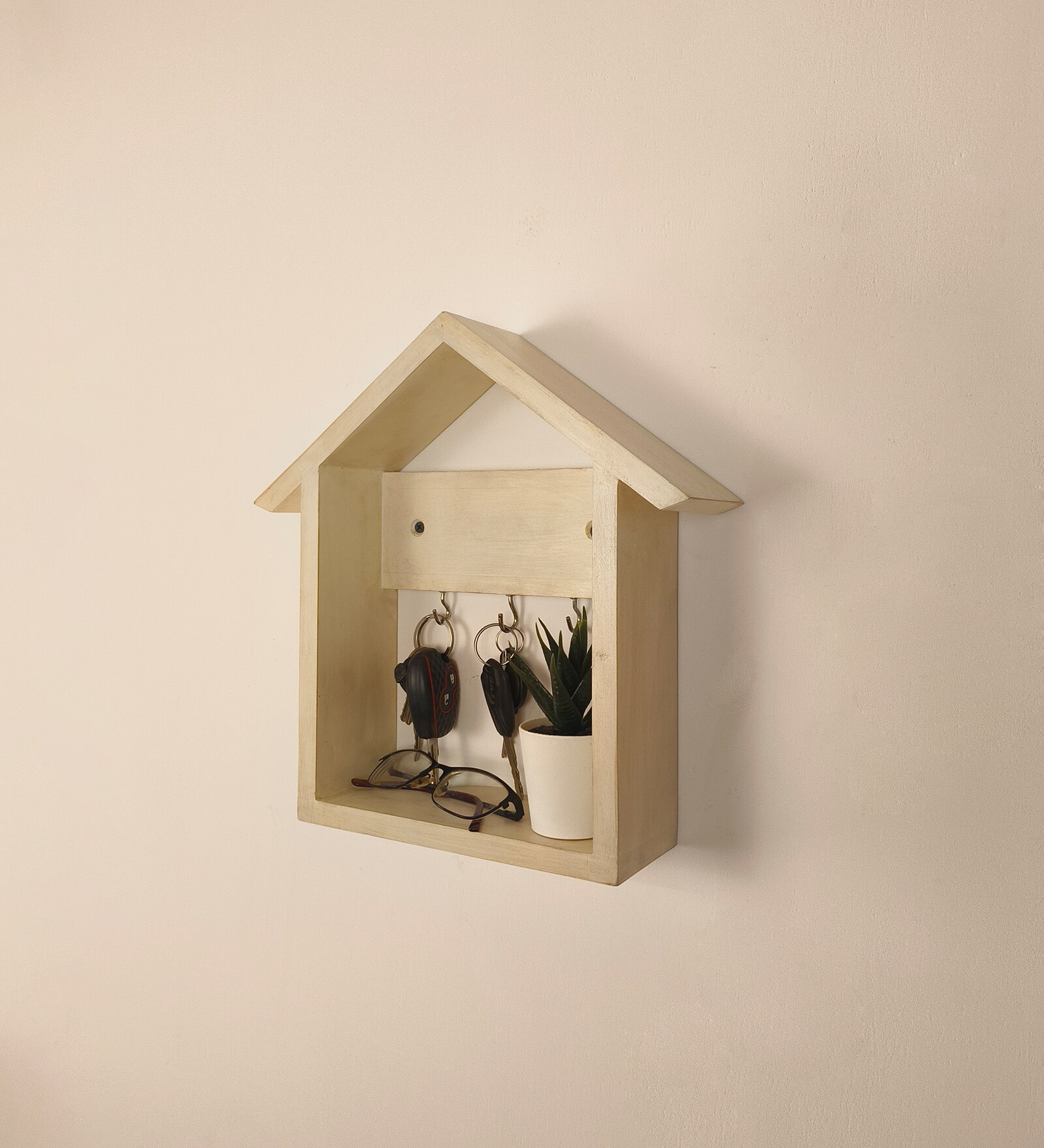 Torino Wooden Wall Shelf Organiser With Key Holders