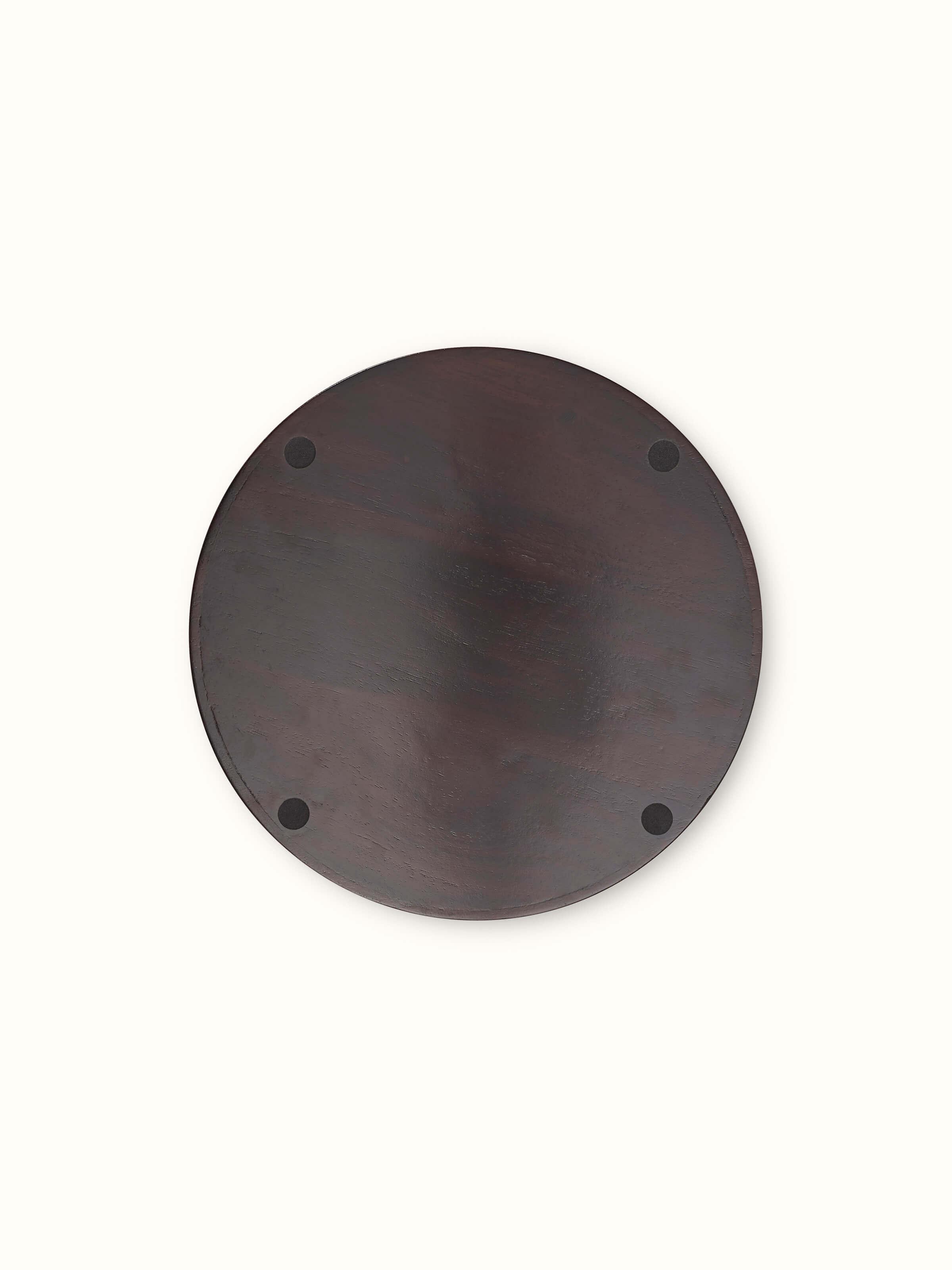 Side close-up view of Tarkashi sheesham wood & brass tray, focusing on the craftsmanship of the brass inlay and wood.