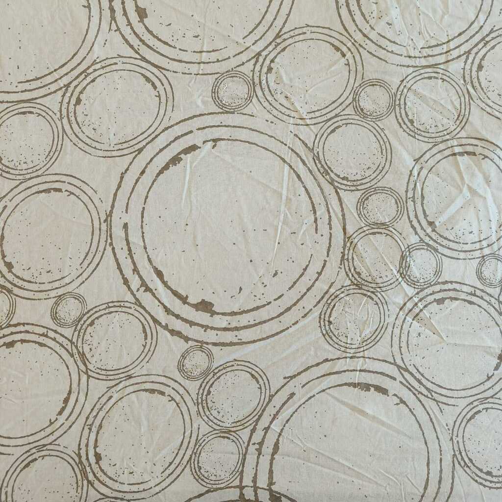 Off White Color Floral 400 TC Cotton Fitted Super King Bed Size Bedsheet With 2 Pilllow Covers  Threads