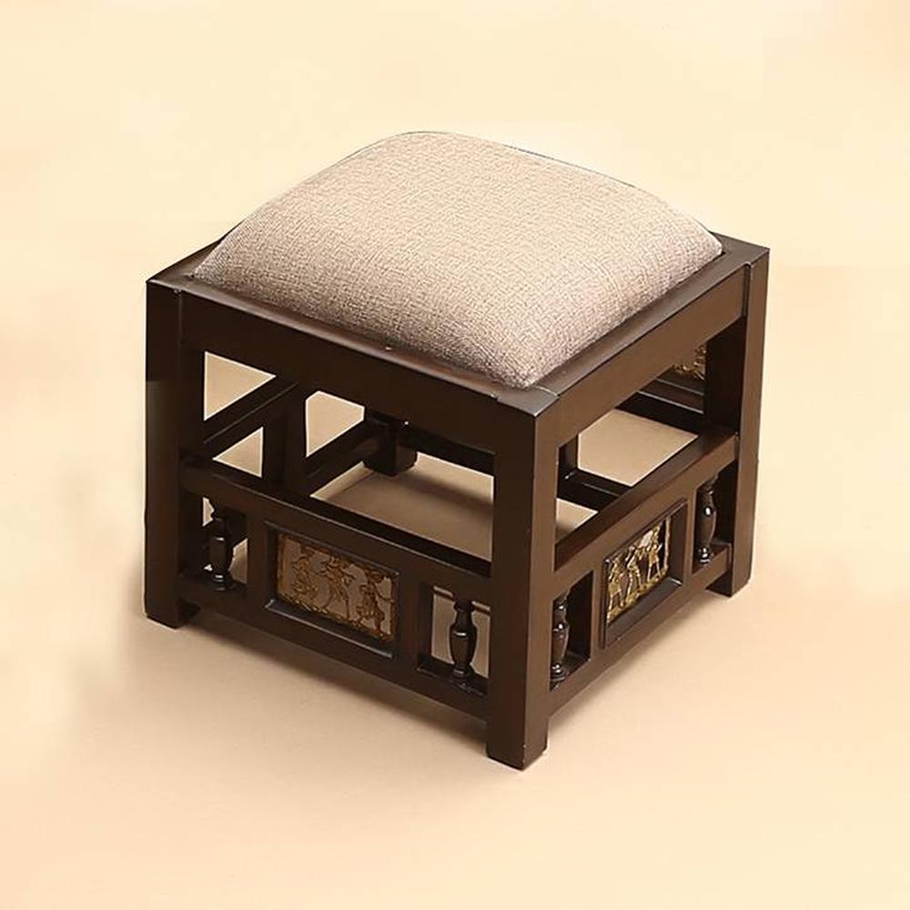 Shravya Lobby Chair
