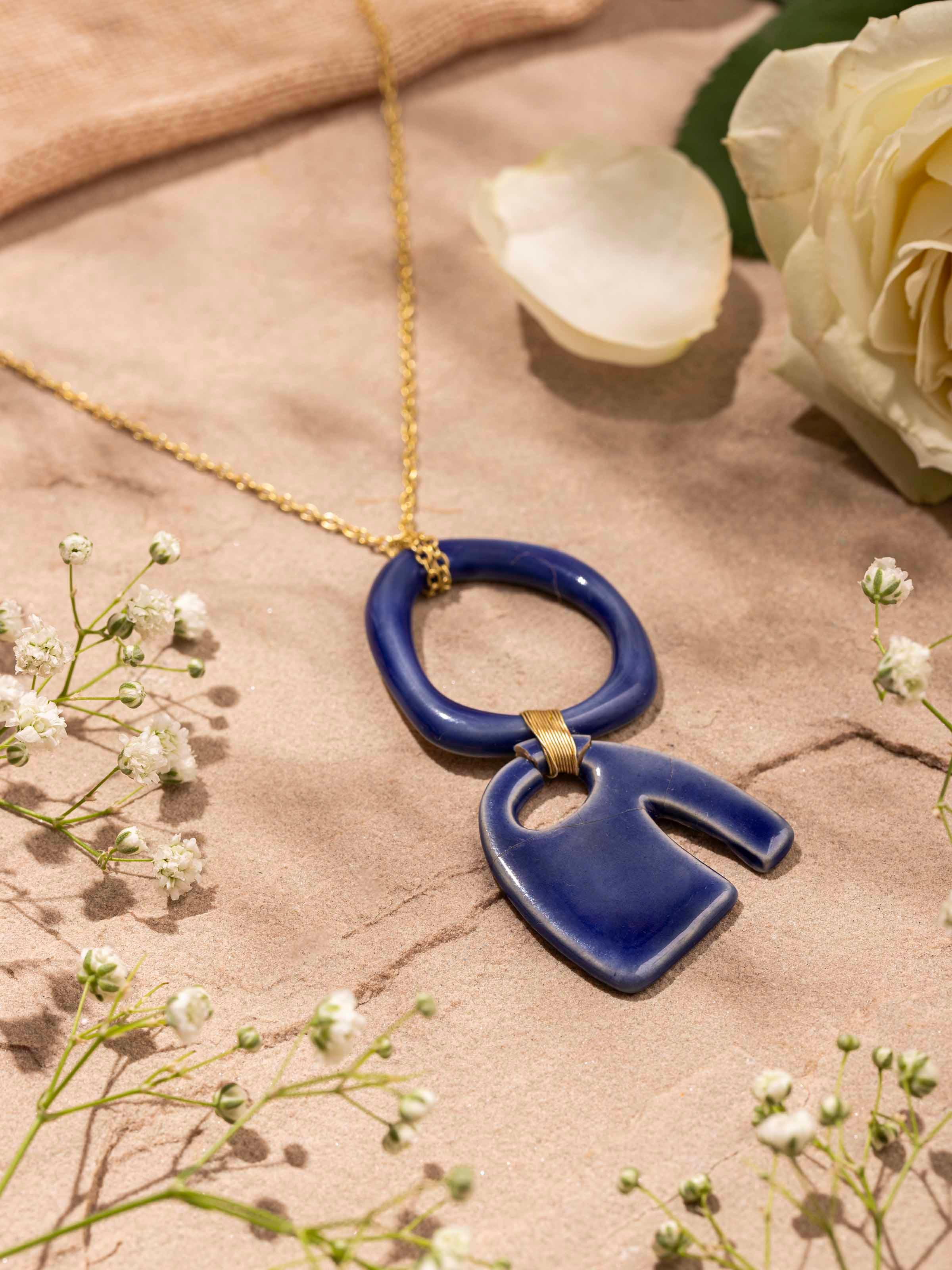 Side angle capturing the necklace's length and design flow