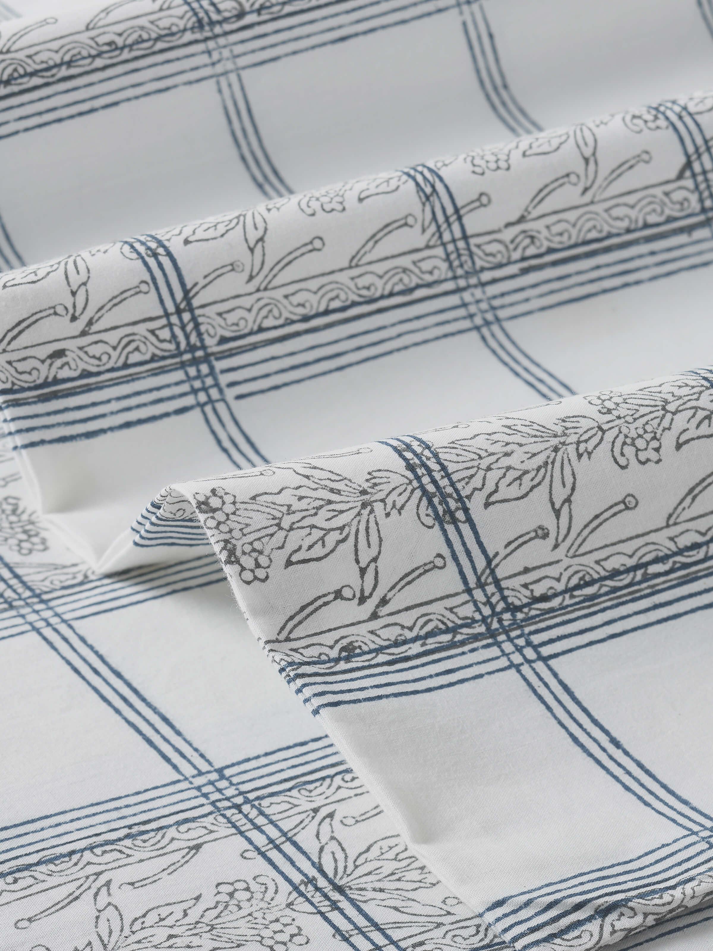 Orion Cotton Sanganeri Hand Block Print Checks Queen-size Bedsheet Set