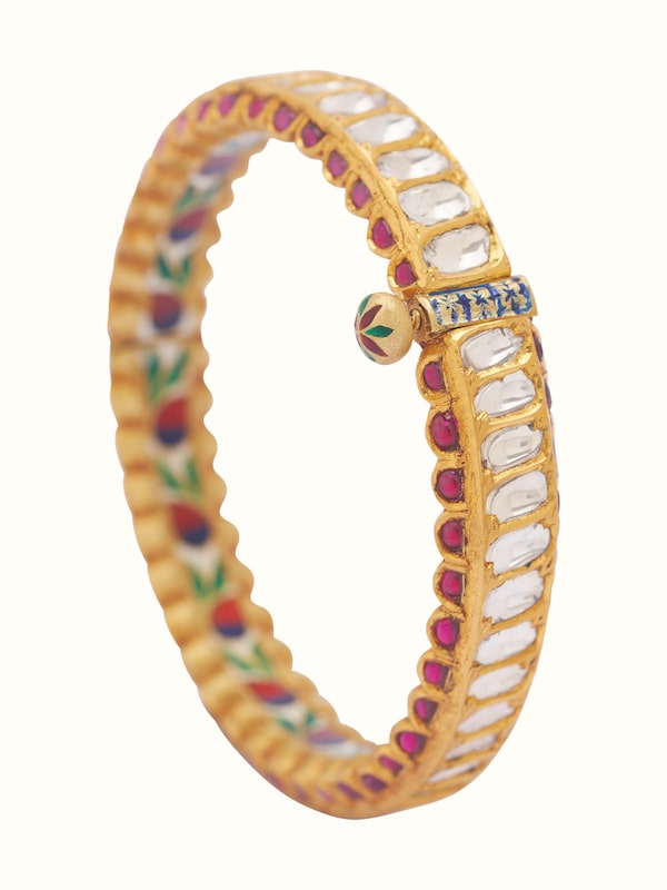 Jadau 18 Karat Gold Bangle