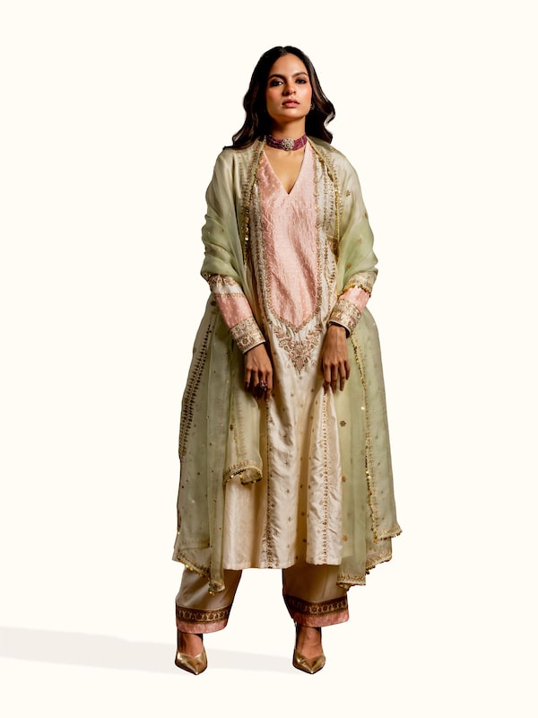 Off-white Silk Hand Embroidered Bandhani York Anarkali Kurta Set (2 Pcs)