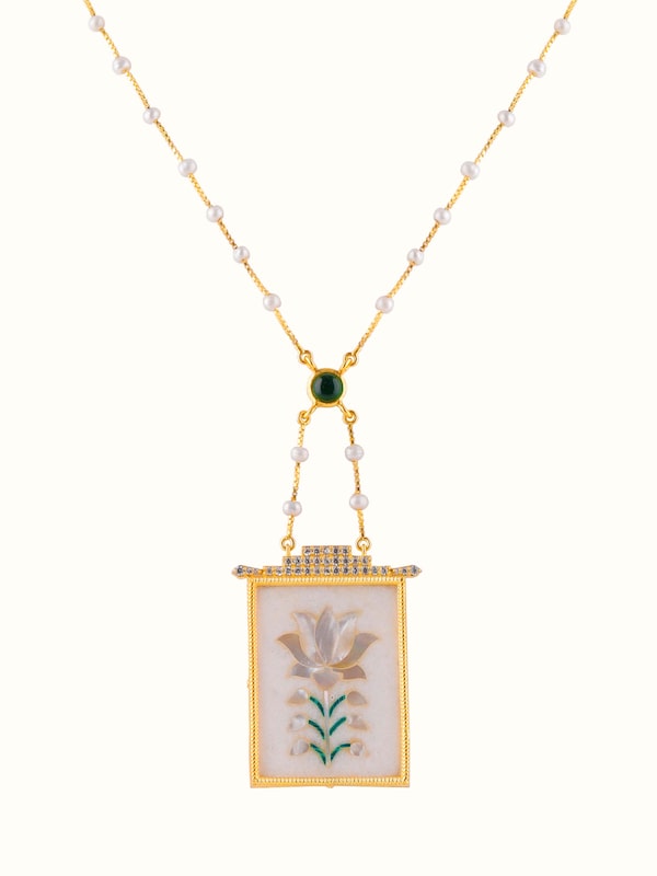 Parchinkari Silver Pendant & Chain