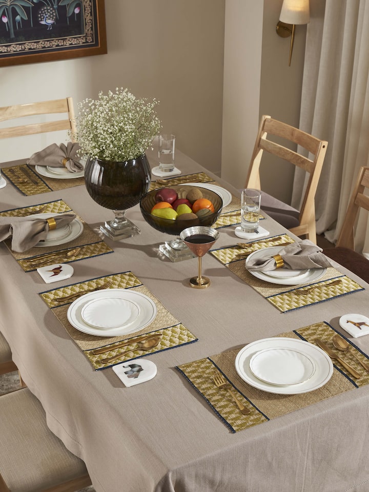 Madurkathi green geometric table mats placed on dining table – set of 6