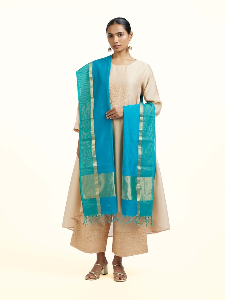 Front view of the Blue Cotton Silk Maheshwari Zari Border Dupatta