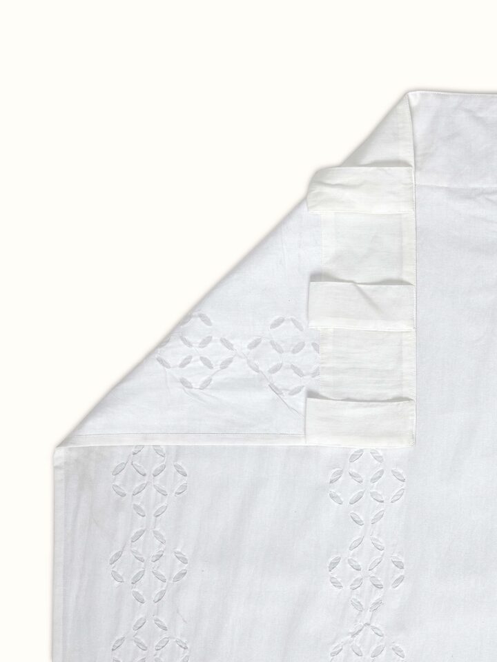 Mandana White Stripe Cotton Applique Curtain (7 Ft)