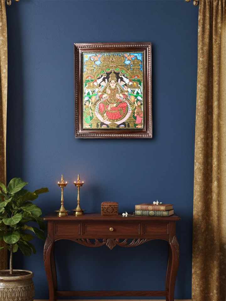 Side view of the Gaja Lakshmi Ornate Thanjavur Painting