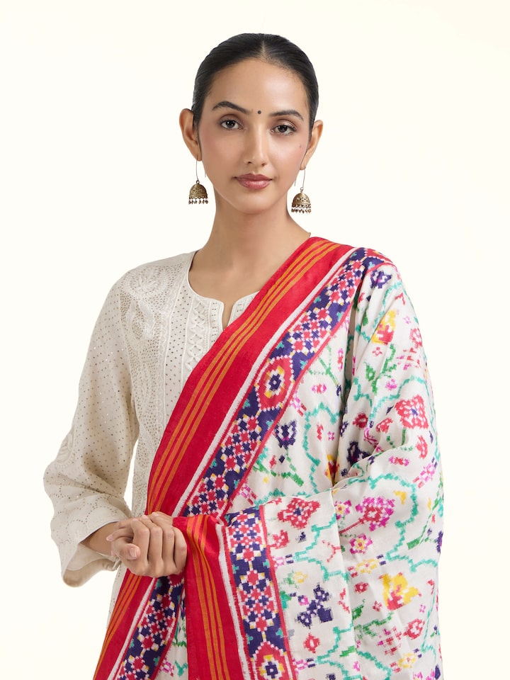 angled view of patan patola handloom silk dupatta