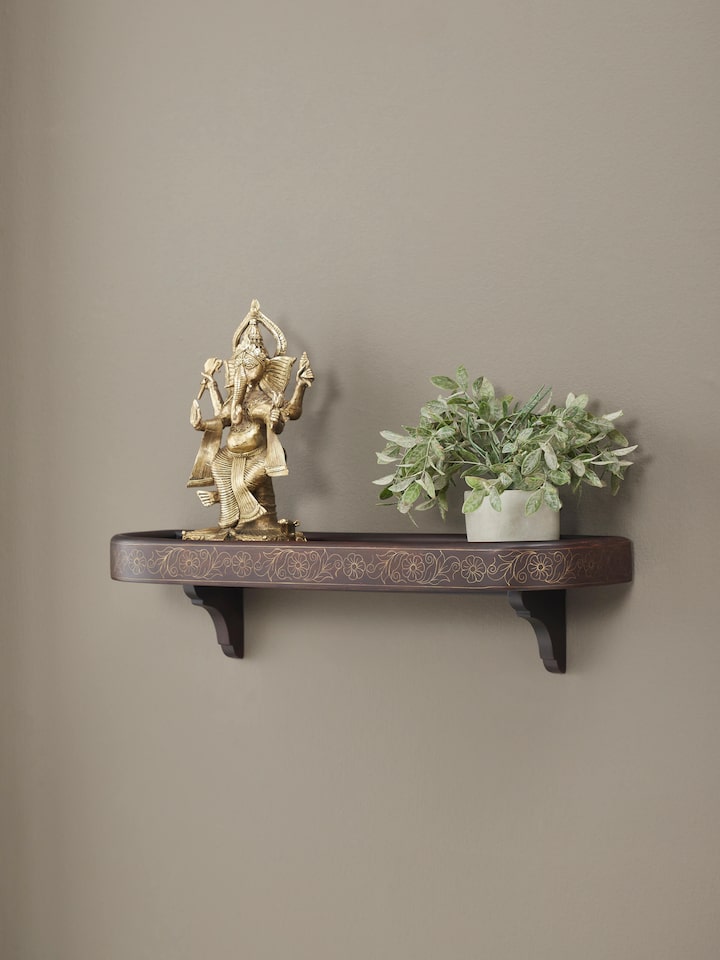 Side view of Sheesham Wood & Brass Tarkashi Wall Shelf, emphasizing its round edges and intricate brass detailing