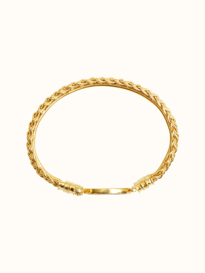 Angled view of Handmade Chain Silver Oval Bracelet
