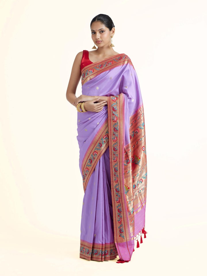 Side view of Babitha silk Paithani saree showcasing ornate border