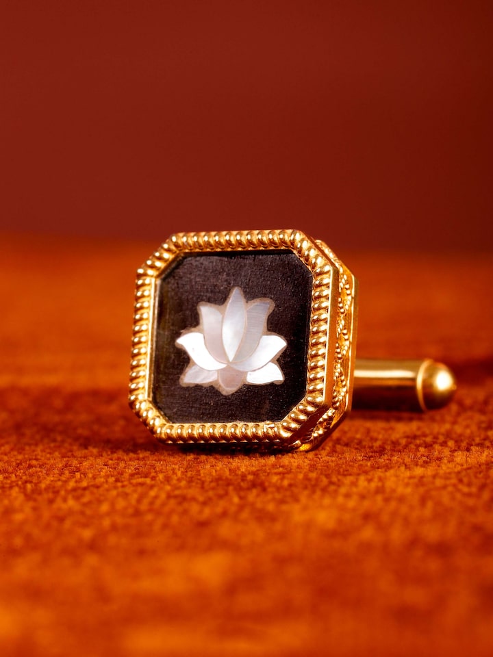 Detail shot of parchinkari silver cufflinks
