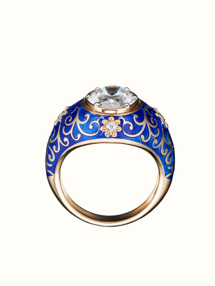 back view of open setting 14 karat gold ring