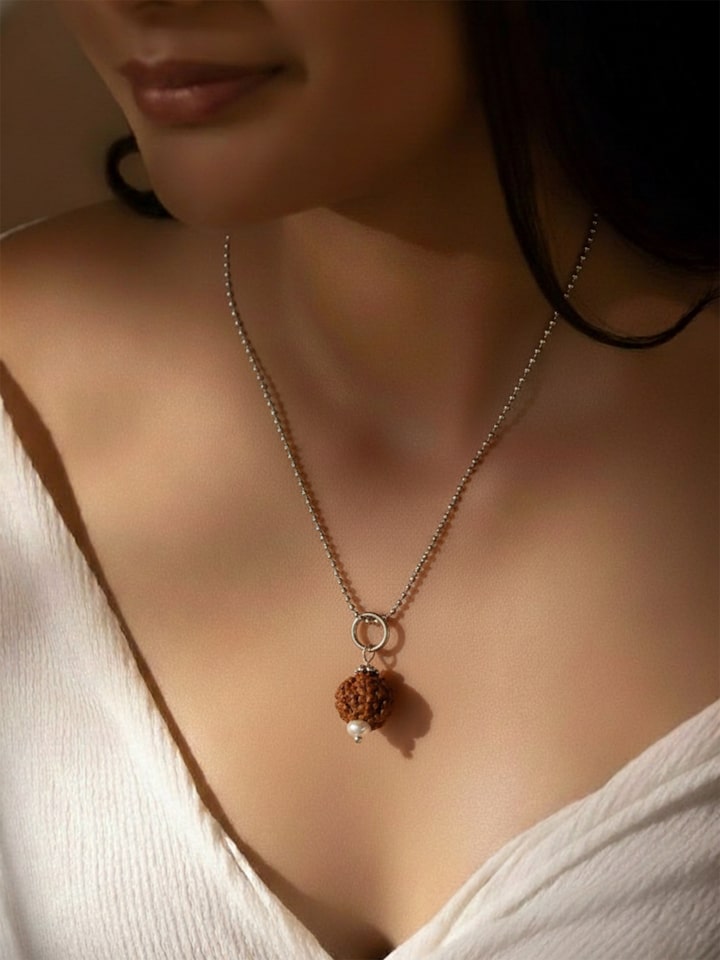 Lifestyle view of the Gemstone Panchmukhi Rudraksha & Pearl Silver Necklace