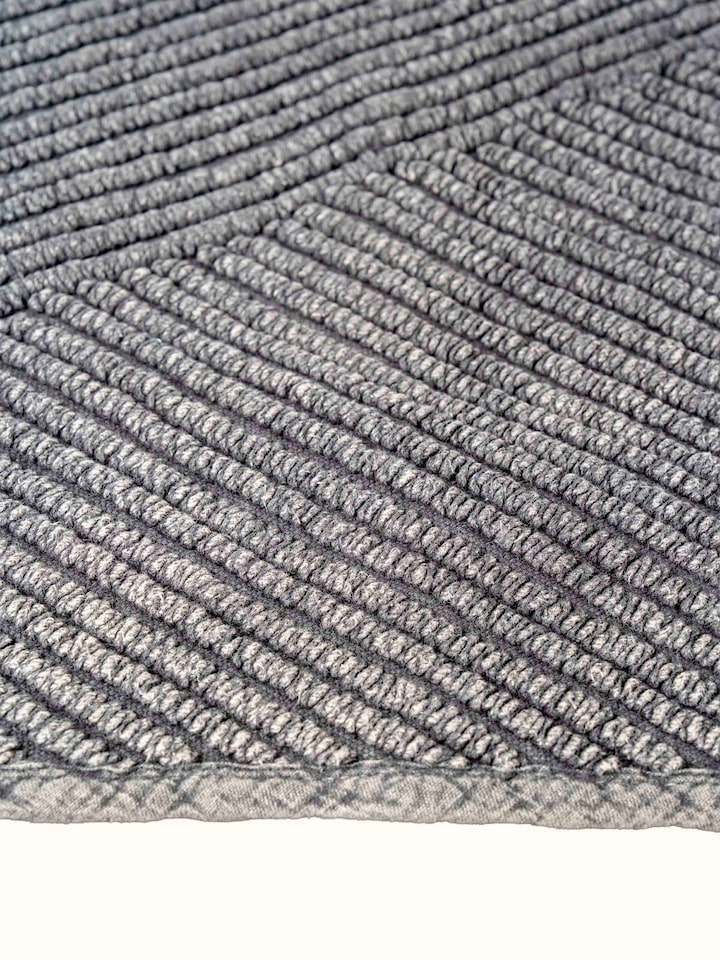 Nityam Diagonal Stripes Dark Grey Bath Mat