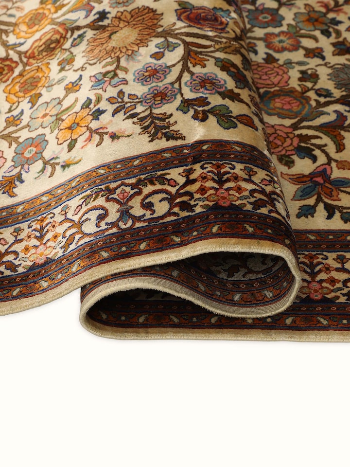 Traditional Persian Ivory Baagdar Kashmir Silk Hand-knotted Runner