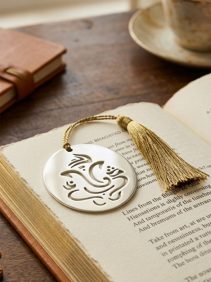 Left-side view of the Silver-plated Ganesh Bookmark