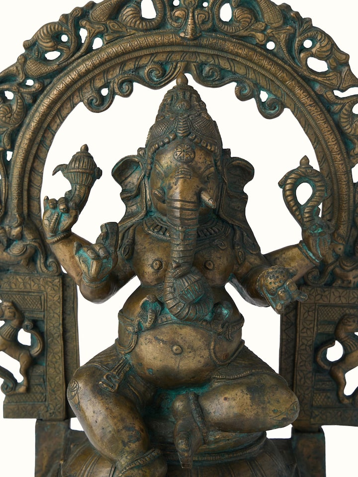 Detailed view of the Bronze Sitting Ganesha Prabhavali Idol