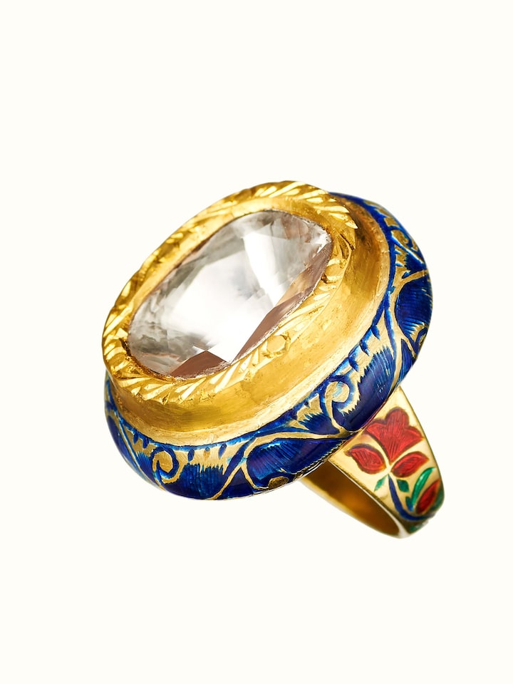 Close-up view of Jadau 18 Karat Gold Ring highlighting the stone setting and metalwork detail
