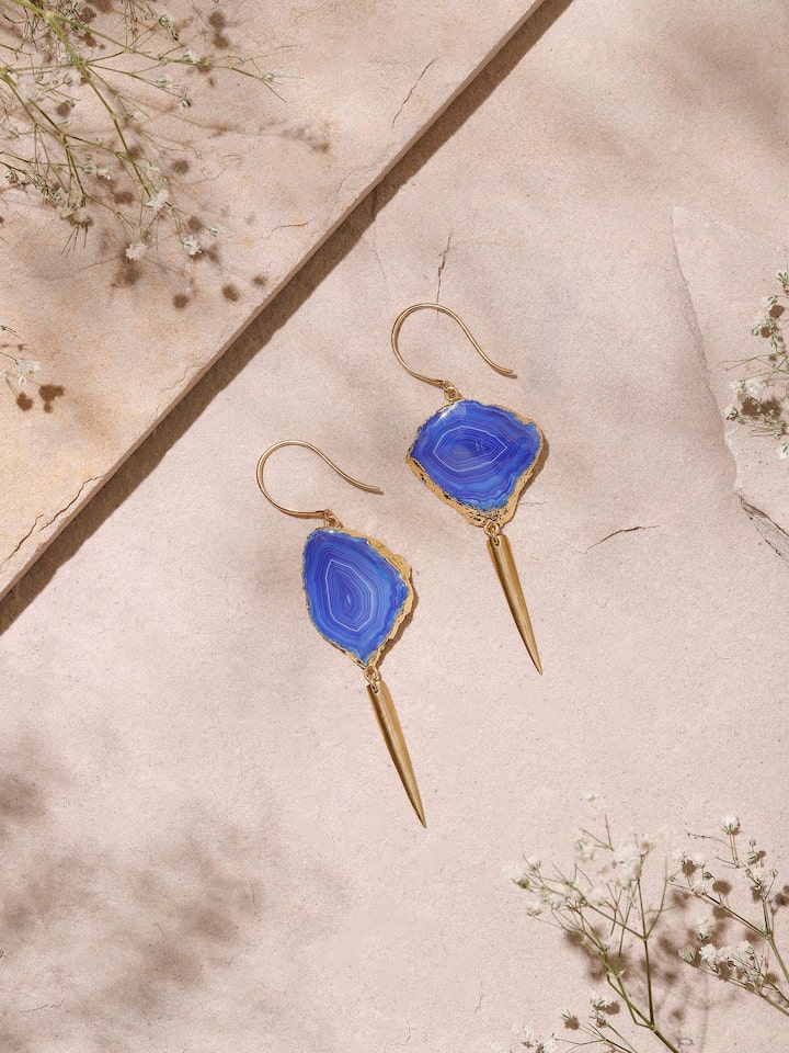 Side view of Agate Drop Earrings showcasing the gemstone's detail and earring length