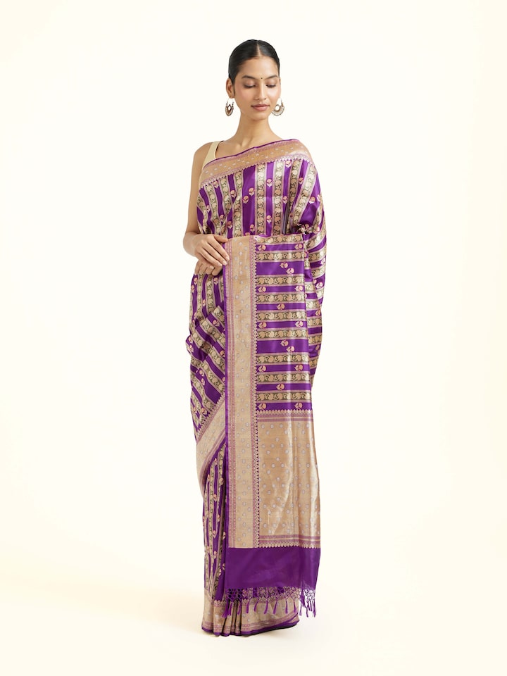 Side view of the Purple Banarasi Handloom Kadhwa Saree