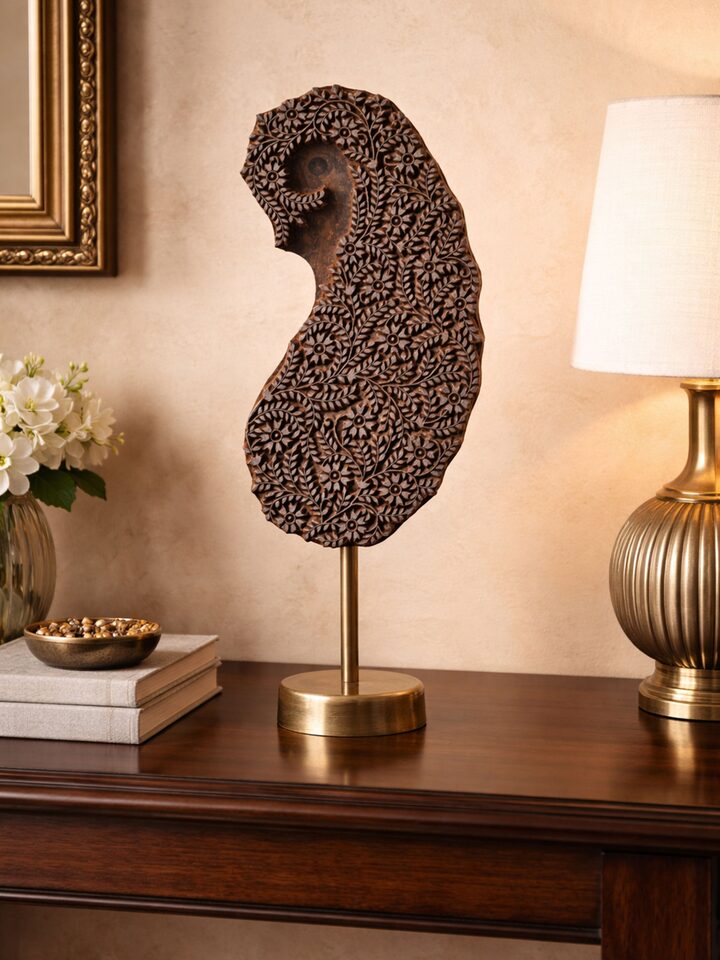 Side view of the Sheesham Wood Carved Paisley Wooden Block