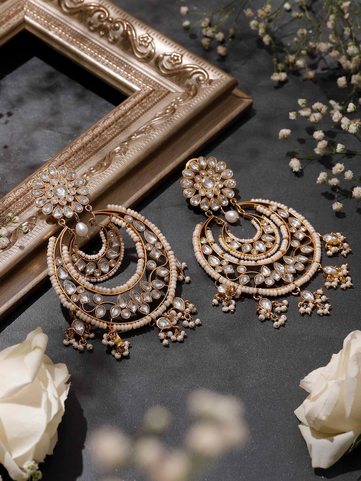 Close-up side shot for a deeper look at the fine artistry and textures.