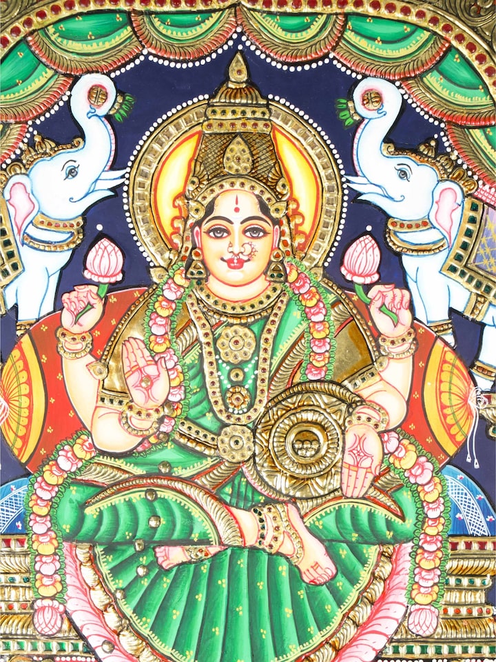 Detail view of the Tanjore Gala Lakshmi Thanjavur Painting