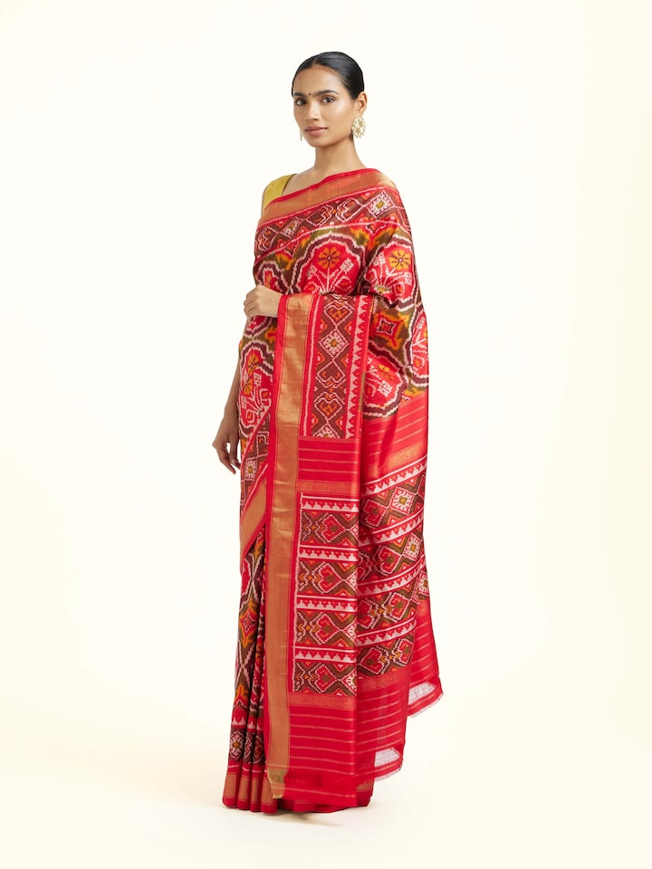 Side view of the Red Mulberry Silk Pochampally Ikat Handloom Saree