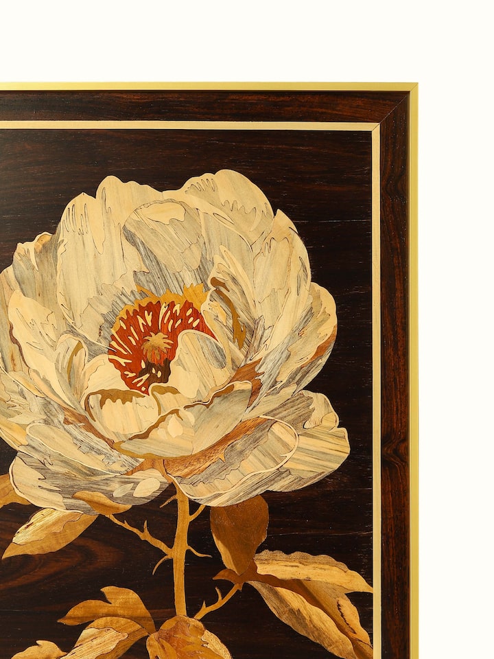 Detail view of the Flower Mysore Rosewood Inlay