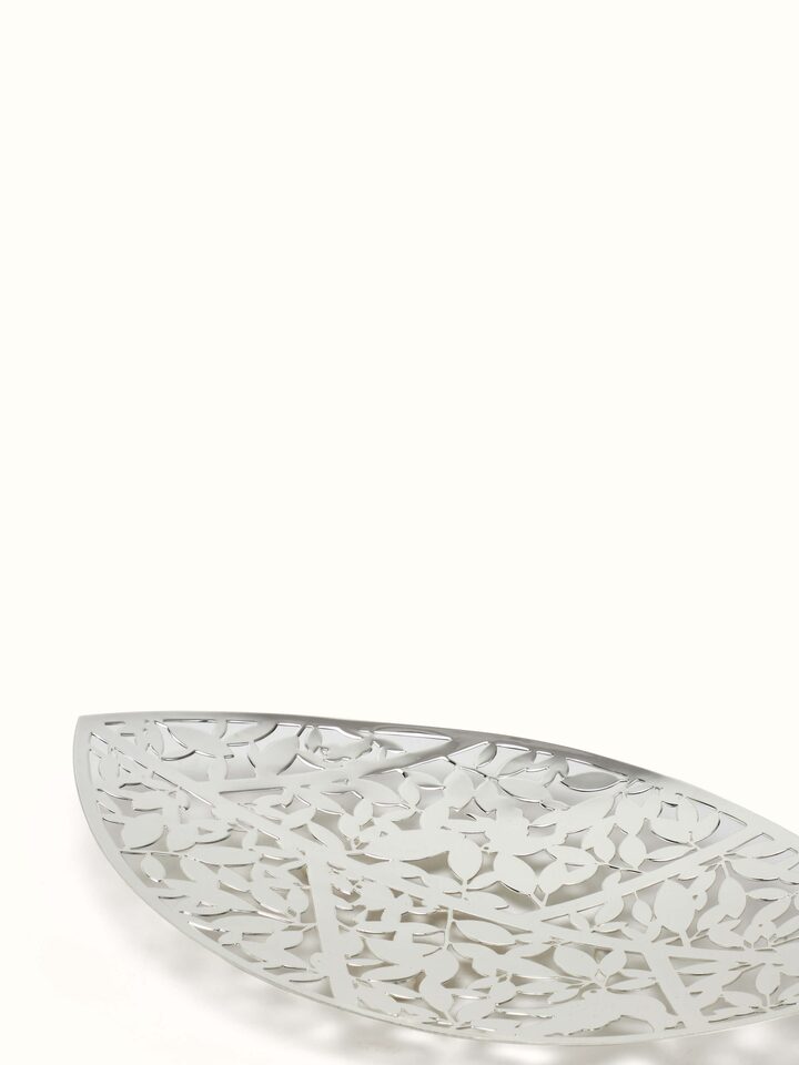 Side view of silver-plated leaf platter, showcasing its elegant shape and craftsmanship.