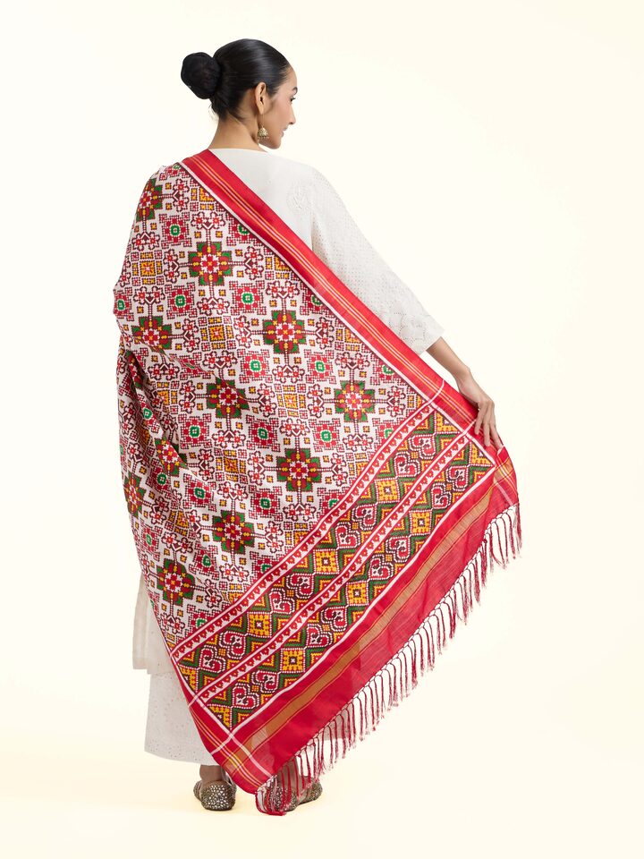 Back view of pink ikat Patan Patola handwoven dupatta displaying complete design