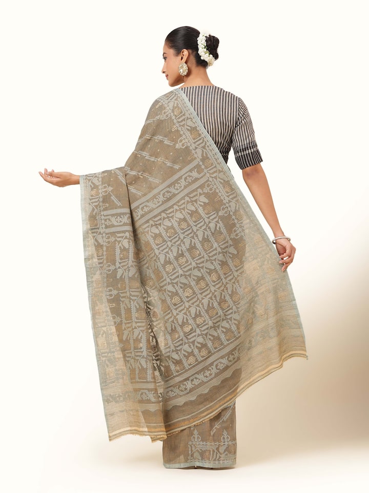 Back view of the Green Muslin Cotton Jamdani Saree