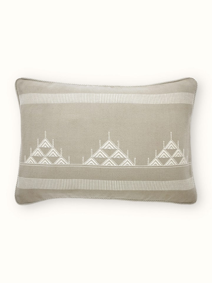Godna Light Beige Triangle Buta Cotton Handwoven Pattu Cushion Cover