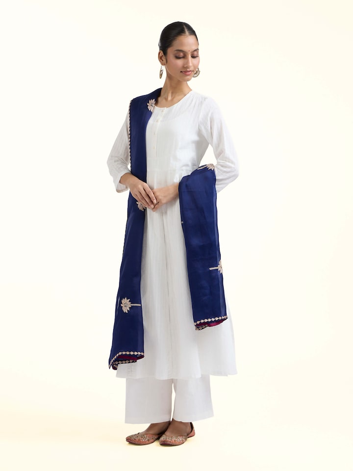 Side view of Sapphire Zardozi Hand Embroidered Dupatta highlighting the detailed craftsmanship and elegant silhouette