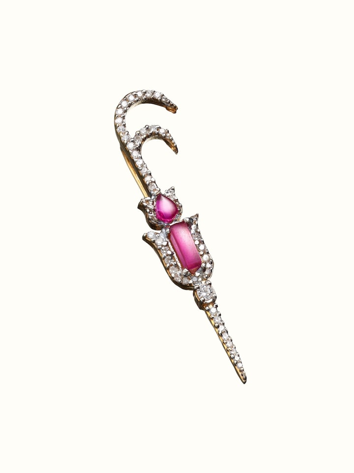 Angled view of the Silver Smithing Yellow Gold Brooch Pin