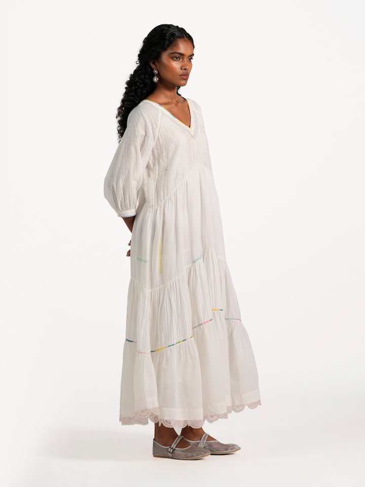 Side view of the Off-white Cotton Silk Handloom Dress