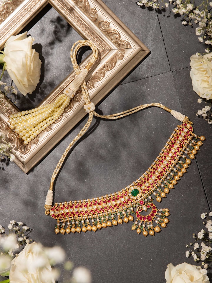Kundala Velai 22 Karat Gold Choker