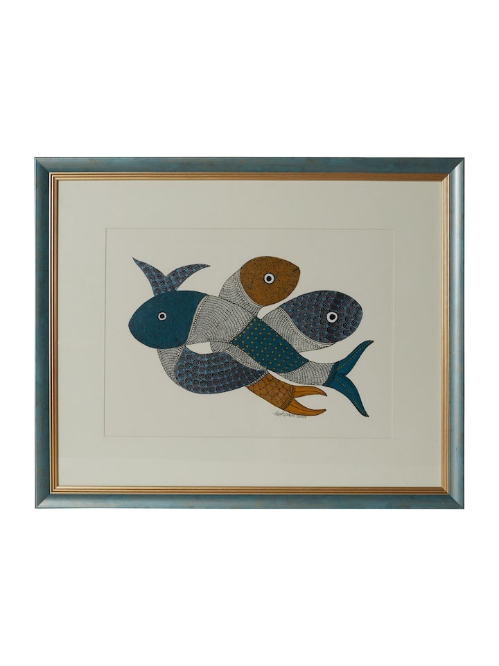 Front view of the Three Fishes Gond Art